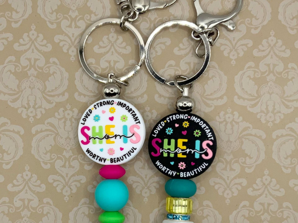 Mom Beaded Keychain