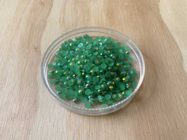 3mm or 4mm green rhinestones